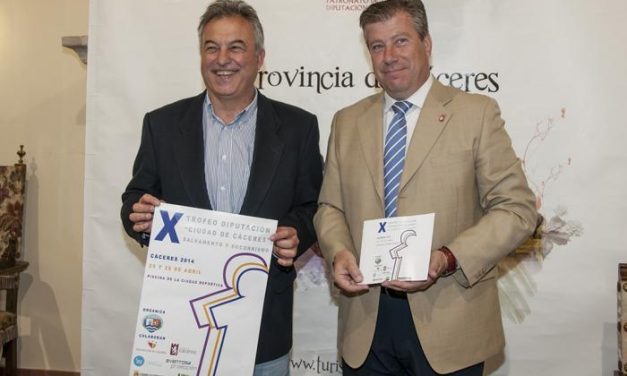 Más de 400 deportistas participarán en el X Trofeo Diputación de Salvamento y Socorrismo