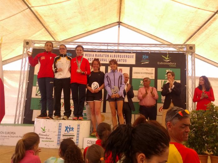 El portugués Bruno Paixao y la sanvicenteña Tania Carretero gana la IX Media Maratón de Alburquerque
