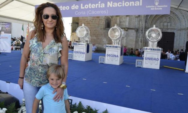 El sorteo de la Lotería Nacional de Coria llevó la suerte hasta Málaga con el número 452