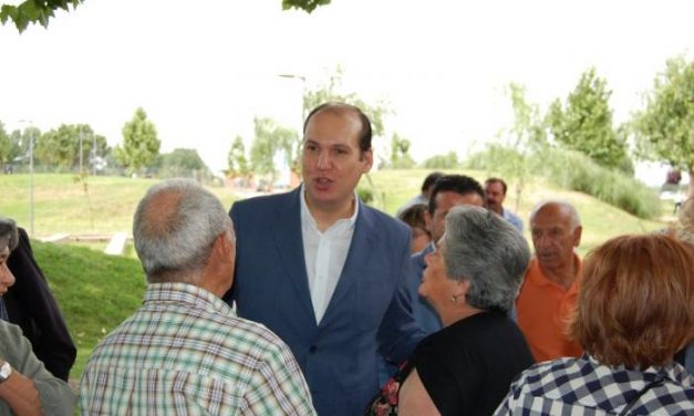 Hernández Carrón apoya el compromiso del Ejecutivo con los discapacitados y mayores en Moraleja