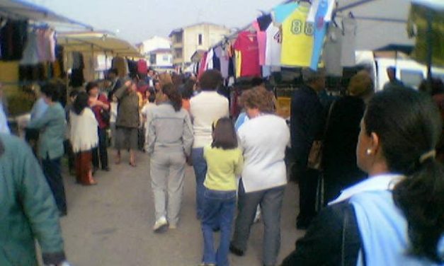 La nueva ordenanza de mercadillos de Badajoz prevé multas de hasta 600 euros por dejar la suciedad