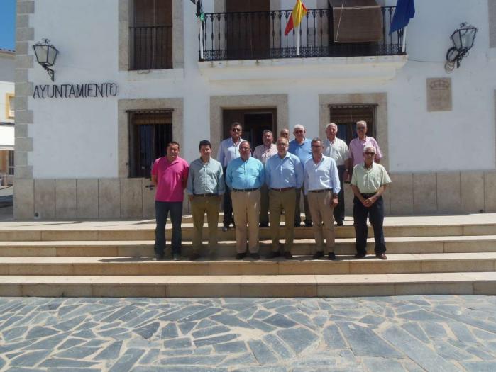 Echávarri visita Santiago de Alcántara donde destaca los 900.000 euros destinados al Tajo Internacional