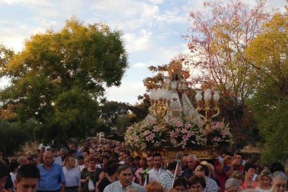 Cientos de personas se congregan en Valencia de Alcántara en los actos en honor de la patrona