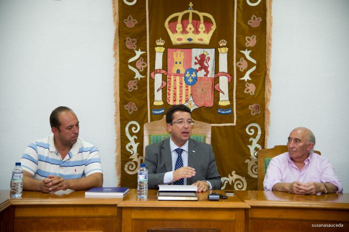 Manzano anima a los extremeños a seguir votando para que el Puente Romano sea el «Mejor Rincón 2014»