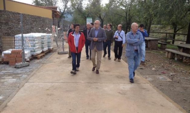Echávarri anuncia 10,5 millones de inversión y la construcción de una estación biológica en Monfragüe