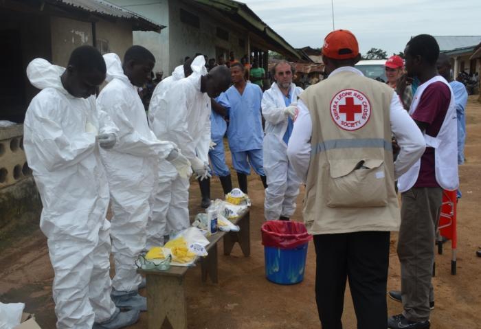 El Gobierno regional financia un nuevo envío de material sanitario a Sierra Leona para combatir el virus del ébola