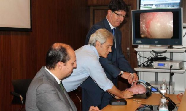 Extremadura presenta un simulador facial único en el mundo para la formación de cirujanos maxilofaciales