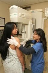Más de 6.000 extremeñas se someterán a mamografías en el Programa de Detección Precoz del Cáncer de Mama