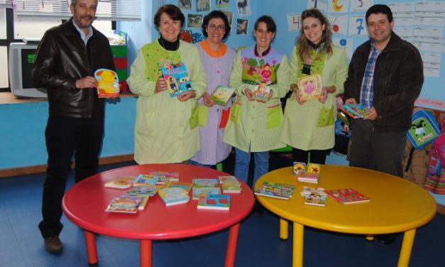 El Ayuntamiento de Valencia de Alcántara destina 1.000 euros para material en la Escuela Santa Clara