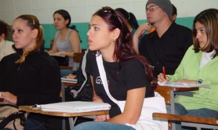 La mayoría de los alumnos de Secundaria que estudian en Extremadura ya no reciben clases de religión