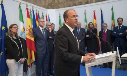 Monago asegura que Extremadura tendrá en 2015 una tasa de paro por debajo del 25% con la reforma fiscal