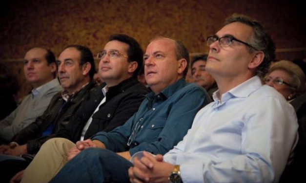 Monago alaba la gestión del alcalde de Valencia de Alcántara y candidato del PP a los próximos comicios