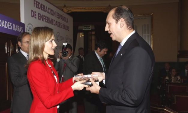 La Federación de Enfermedades Raras premia a Extremadura por defender los derechos de los enfermos