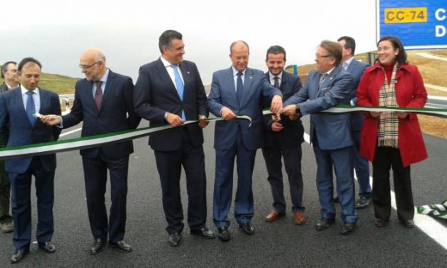 José Antonio Monago inaugura el tramo de la vía EX–A1 que une Coria con  Moraleja