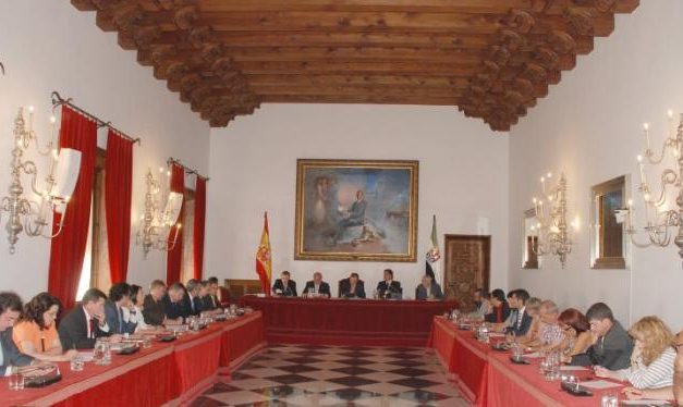 Diputación destinará más de un millón de euros a ferias agroalimentarias, mobiliario urbano y parques