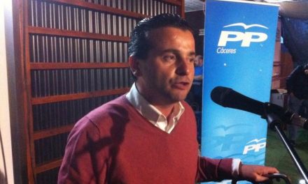 El PP de Moraleja apuesta por Caselles como candidato a la alcaldía y renueva más de la mitad de su lista electoral