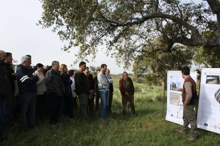 Un centenar de forestales ha asistido a la jornada de evaluación del corcho en San Vicente de Alcántara