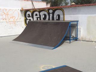 El Gobierno de Extremadura invierte 15.000 euros en mejorar las pistas de skateboard de Moraleja