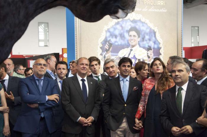 Monago se compromete a defender la tradición, la cultura y el mundo del toro en Extremadura