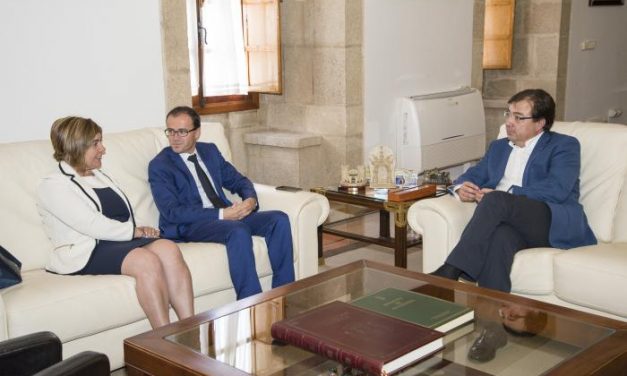 La Junta y las Diputaciones de Cáceres y Badajoz abordarán de forma conjunta el Plan de Empleo Social