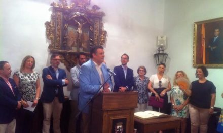 El Ayuntamiento de Plasencia homenajea a la ciudad de Coria en un acto con motivo del Martes Mayor