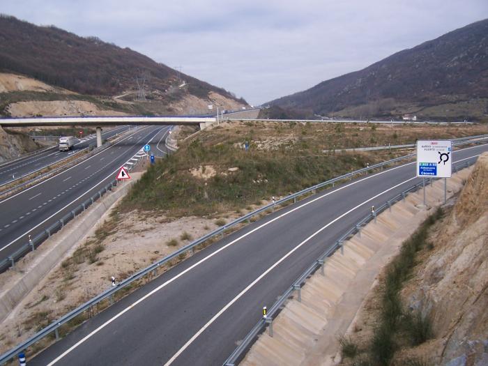 El trazado elegido para la autovía de Jerez a Zafra, la Ex-A3, irá al sur de la EX-112 y paralela a esta carretera