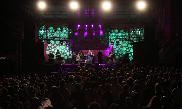 Más de 10.000 personas disfrutaron de los conciertos, pasacalles  y talleres del XX Festival Folk Plasencia