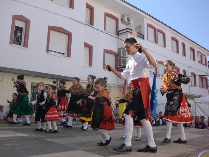 Cientos de personas disfrutaron en Moraleja de los actos con motivo del Día de Extremadura