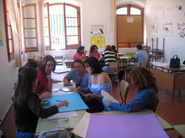 La Universidad Popular de Torrejoncillo oferta una amplia variedad de talleres formativos