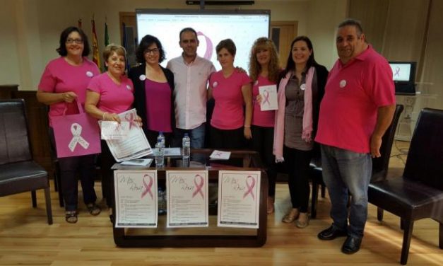 El Ayuntamiento de Moraleja destaca la importancia de iniciativas solidarias como el Mes Rosa
