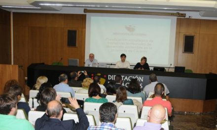 Diputación se reúne con los Grupos de Acción Local con el fin de abordar futuros proyectos conjuntos