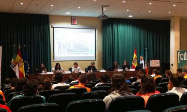 La directora general de Deportes destaca la apuesta de la Junta de Extremadura por el deporte femenino