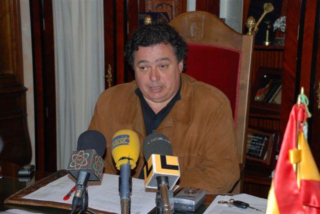 El alcalde de Trujillo, José Antonio Redondo, irá a juicio el 5 de mayo por triplicar la tasa de alcohol