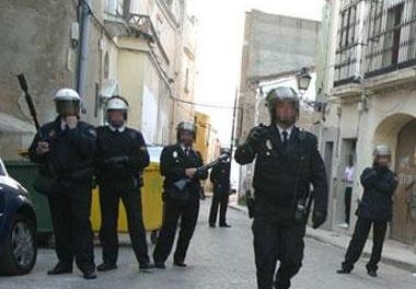 La policía detiene a tres personas y se incauta de 6.385 dosis de coca en una operación antidroga en Badajoz