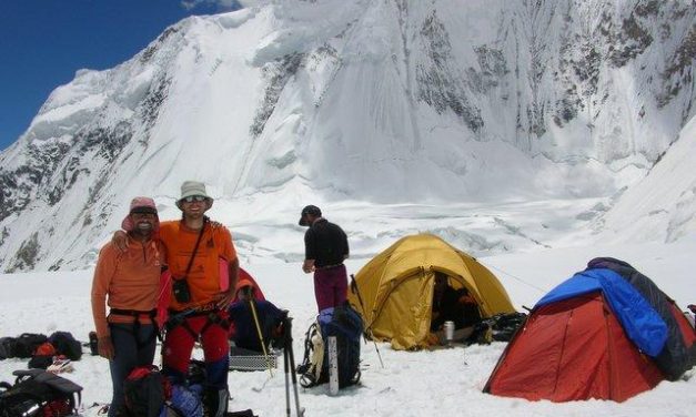 Dos alpinistas extremeños forman la Expedición Karakorum 08 para escalar la montaña Broad Peak