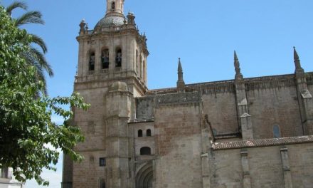 Ballestero valora positivamente el compromiso del Gobierno de España de mejorar la Catedral de Coria