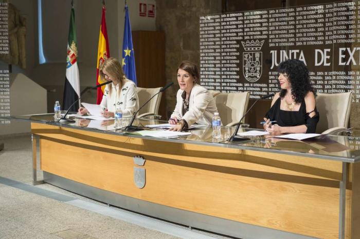 La Junta activa un protocolo adjudicar viviendas de protección pública a víctimas de violencia de género