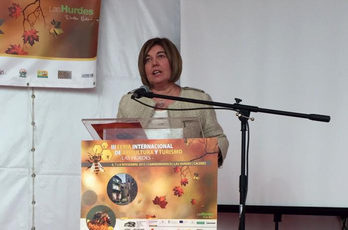 Diputación valora el esfuerzo de los trabajadores de Las Hurdes en la III Feria de Apicultura