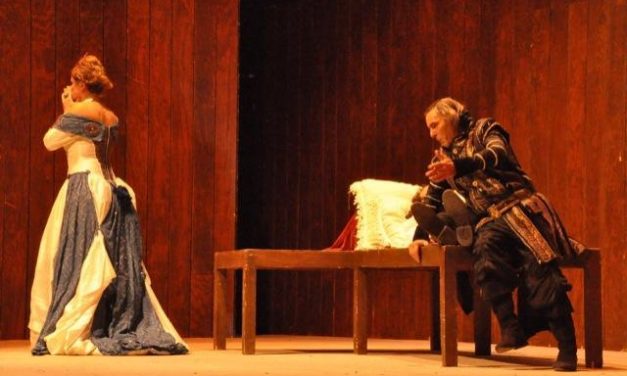 La Red de Teatros de Extremadura llevará a Moraleja la representación de El Pacto este viernes