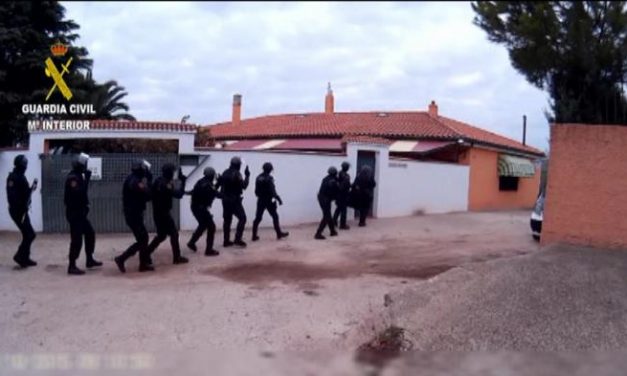 El consistorio de Plasencia suspende de sus funciones al policía local imputado en la operación «Aqueronte»