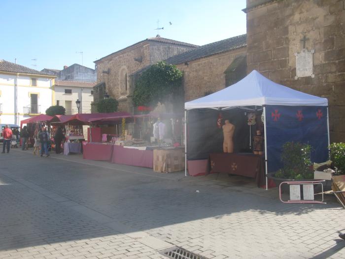 Cientos de personas han participado en la Feria Gastronómica y el Puente Mágico en Moraleja