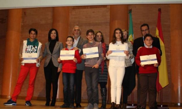 Educación reconoce con los Premios Extraordinarios a 120 alumnos extremeños por sus buenos resultados