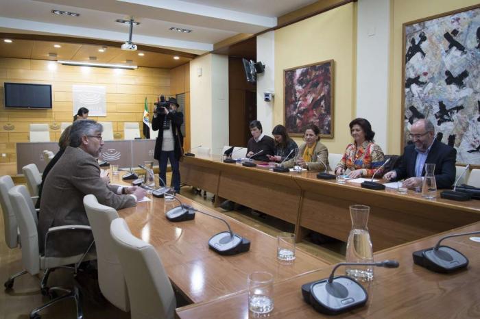 La Junta concluye la primera ronda de contactos con los grupos parlamentarios sobre los  Presupuestos de 2016