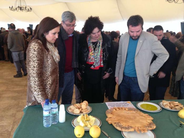 Medio Ambiente y Rural destaca la importancia y proyección del sector del olivar en Extremadura