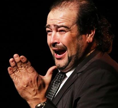 El cantaor Miguel de Tena cierra la participación extremeña en el Festival de Flamenco de Nîmes
