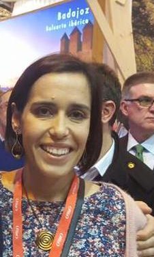 Angélica García manifiesta su satisfacción por representar a Diputación en la Feria del Queso de Trujillo