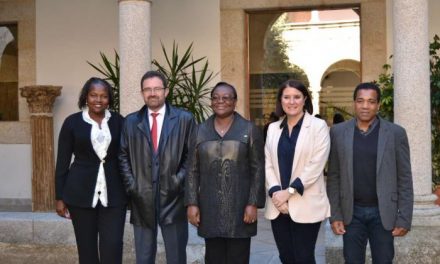 La Junta establece líneas de colaboración en materia comercial y social con Santo Tomé y Príncipe