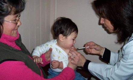 El calendario de vacunación de Extremadura incluye la vacuna de la varicela a los 15 meses de edad