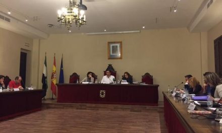 El Ayuntamiento de Coria aprueba una moción en defensa de las diputaciones y en contra de su desaparición