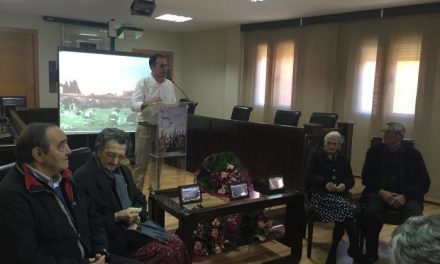El consistorio de Moraleja celebra el Día de la Mujer con un homenaje a tres vecinas centenarias